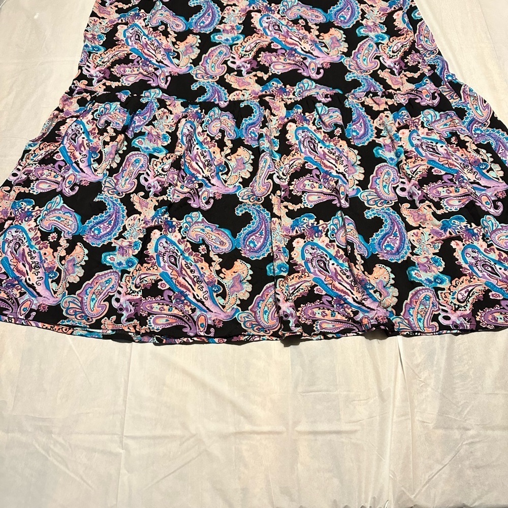 Summer halter top dress brand new size L beautiful paisley print beach vibes🏝️ - Picture 3 of 6